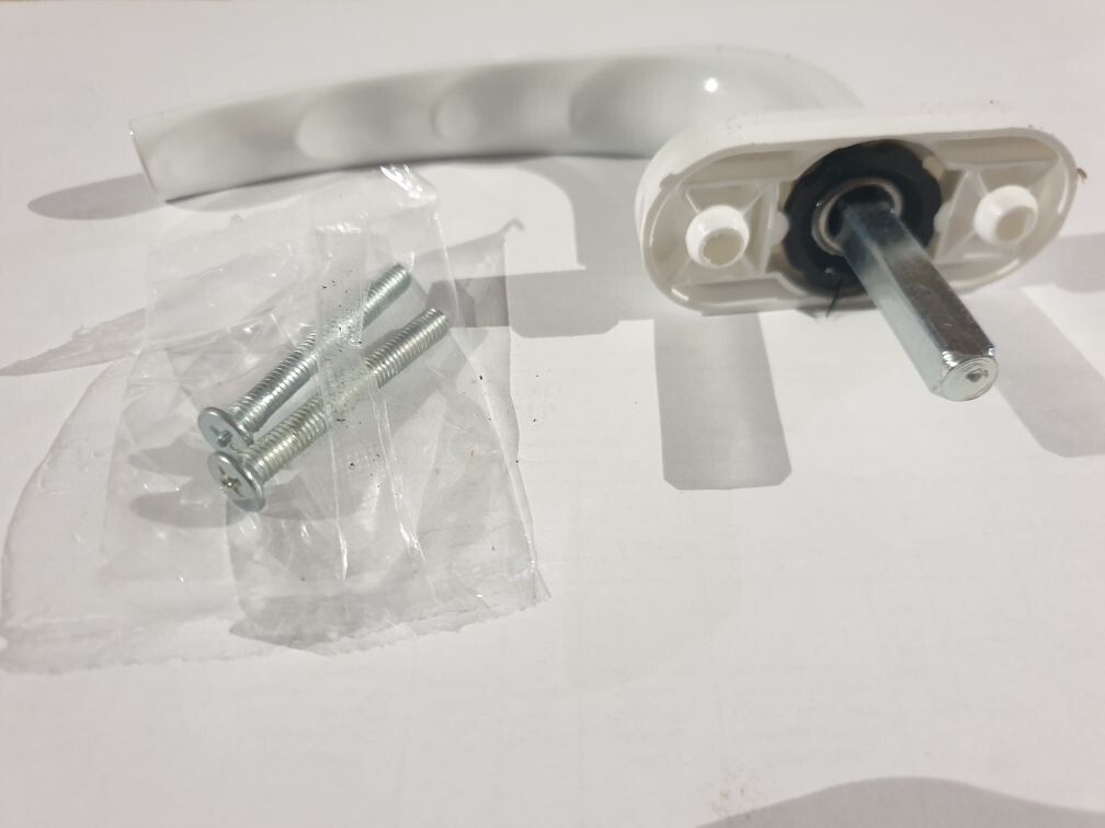 Ручка оконная алюминиевая белая TANGO35 мм штифт 35 мм. +2 винта