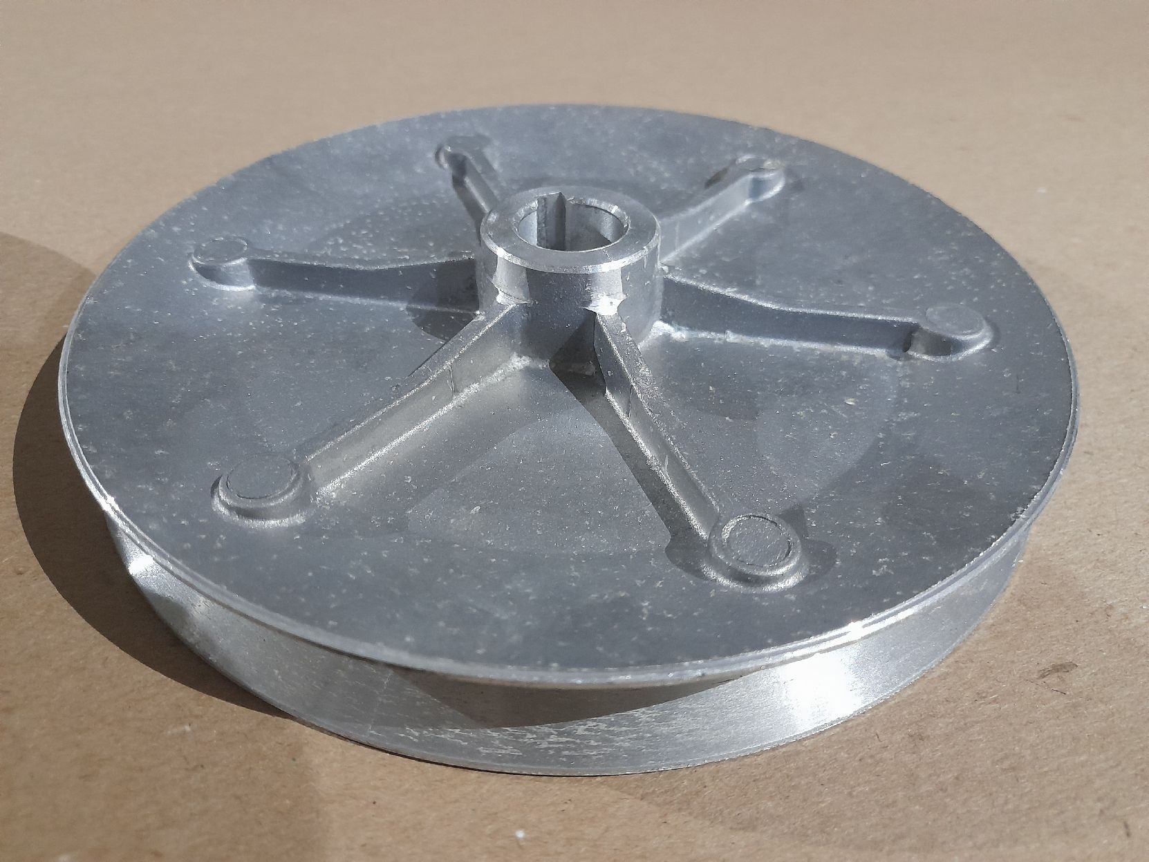 Шкив привода шнека п.57 (Dнар.=157 мм, Dпос.=16 мм, шпонка, сплав) AC-F-650E/700/700EV