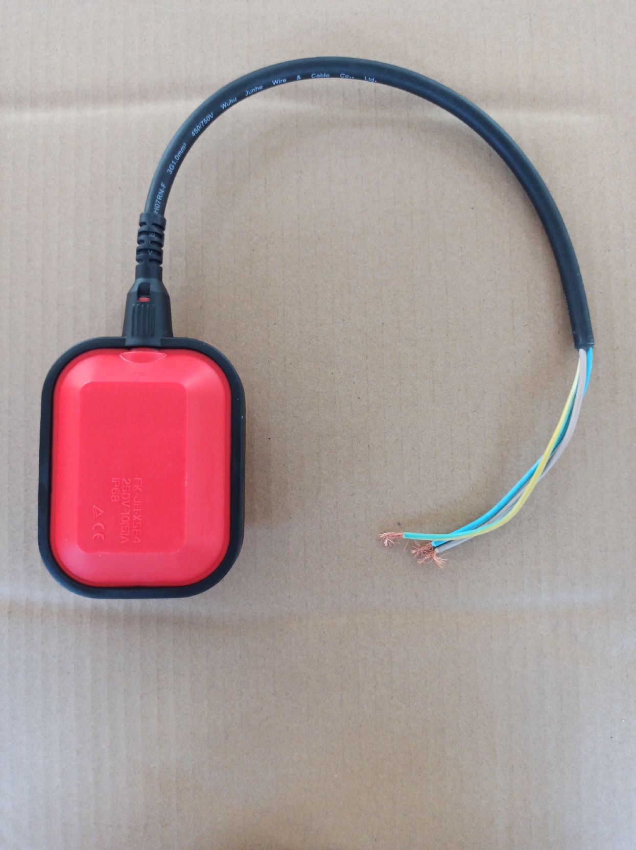 Выключатель поплавковый для дренажных насосов 250В, 10А, IP68, провод 3×1мм2