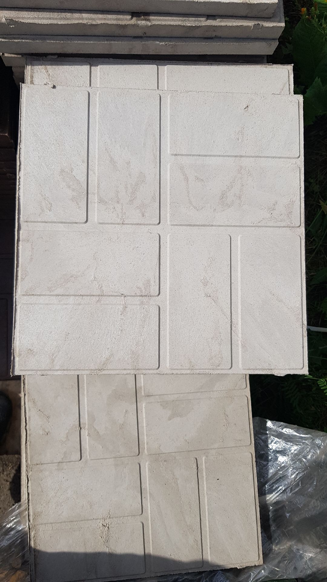 Плитка полимерпесчаная 330*330*25мм Серая