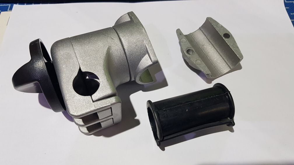 Кронштейн UNITED PARTS руля для триммера 26мм, регулируемый