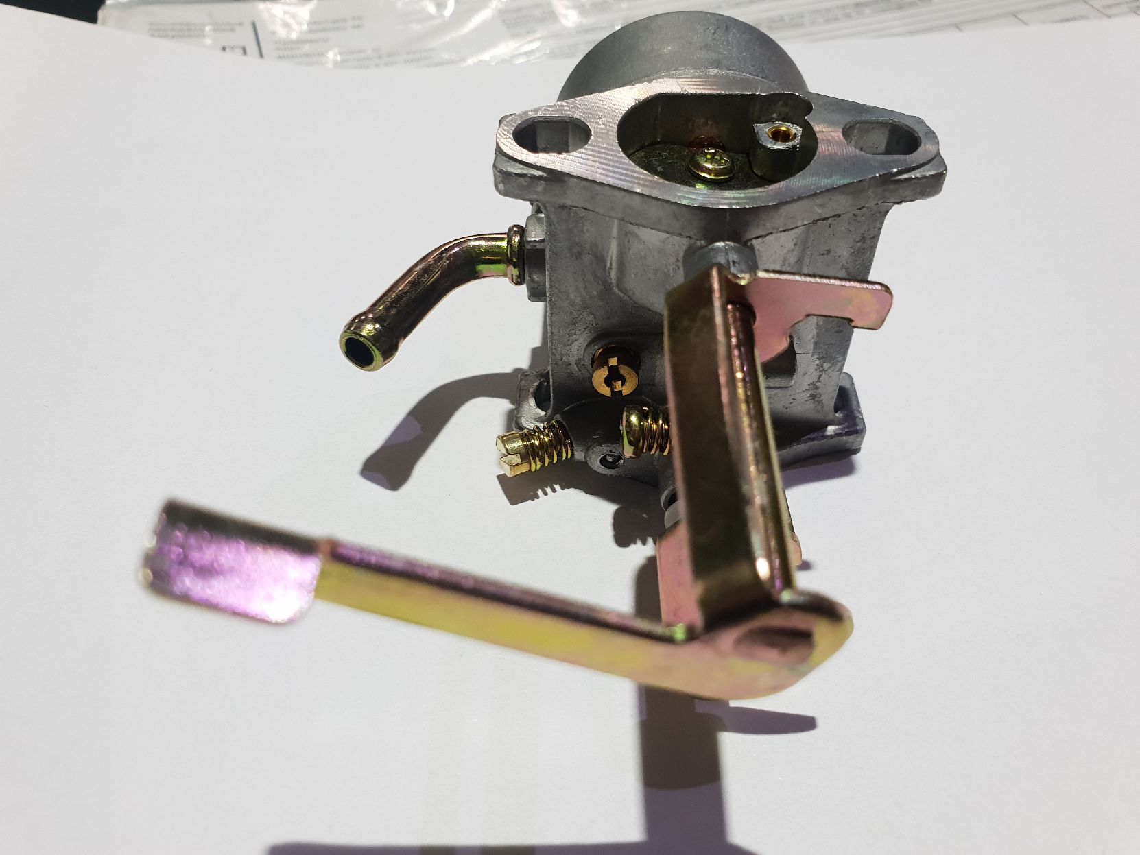 Карбюратор для бензинового двигателя 154F