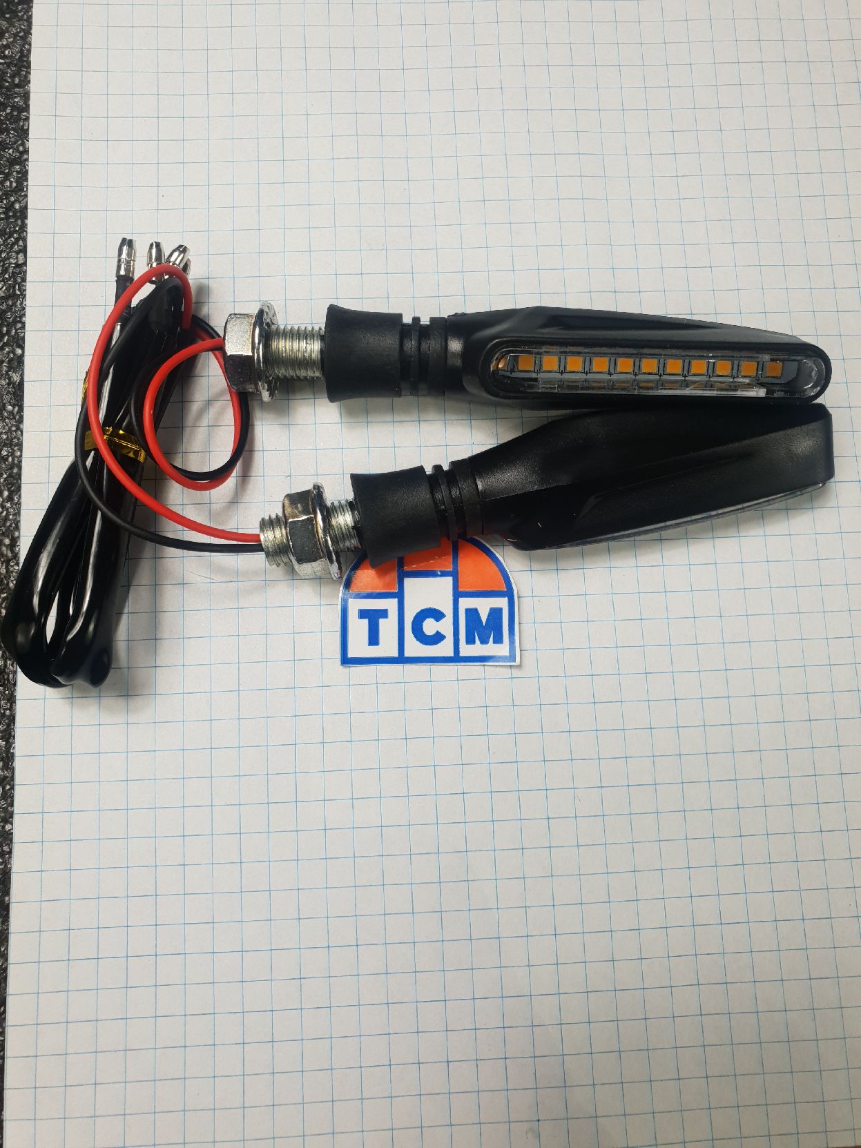 Поворот LED CH-1040 светодиодные бегущие огни (комплект 2шт)