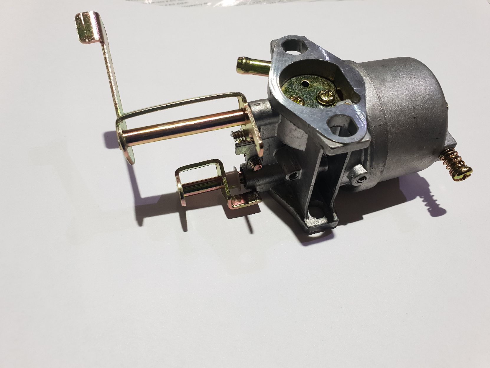 Карбюратор для бензинового двигателя 154F