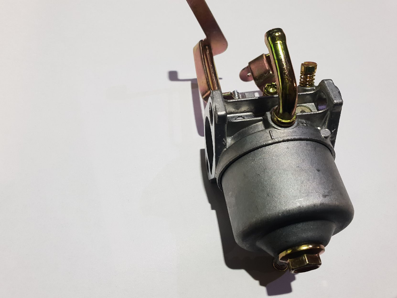 Карбюратор для бензинового двигателя 154F