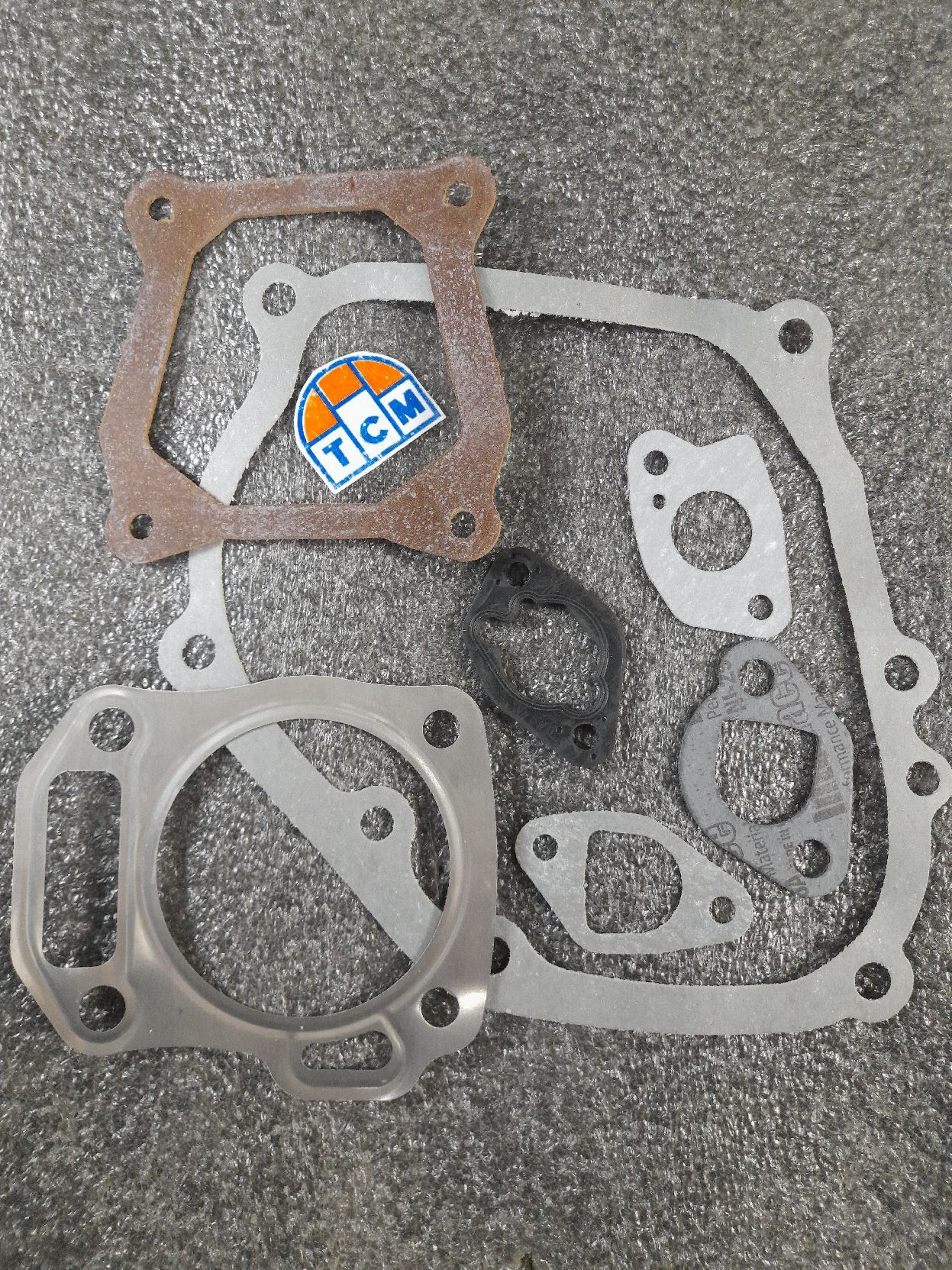 Набор прокладок 168F,168F-2 (с аллюмин. прокладкой головки цилиндра)