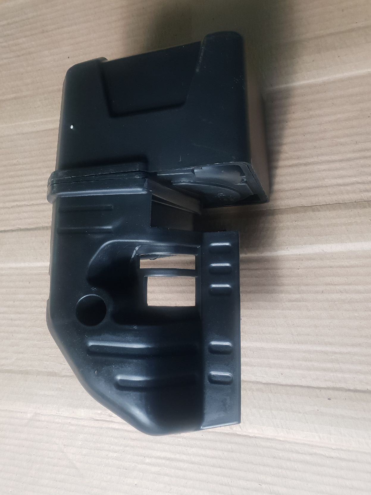 Фильтр в сборе двигателя BR220SP PRO (подходит на модели BR202SP19, BR202SP20, BR220SP19) 