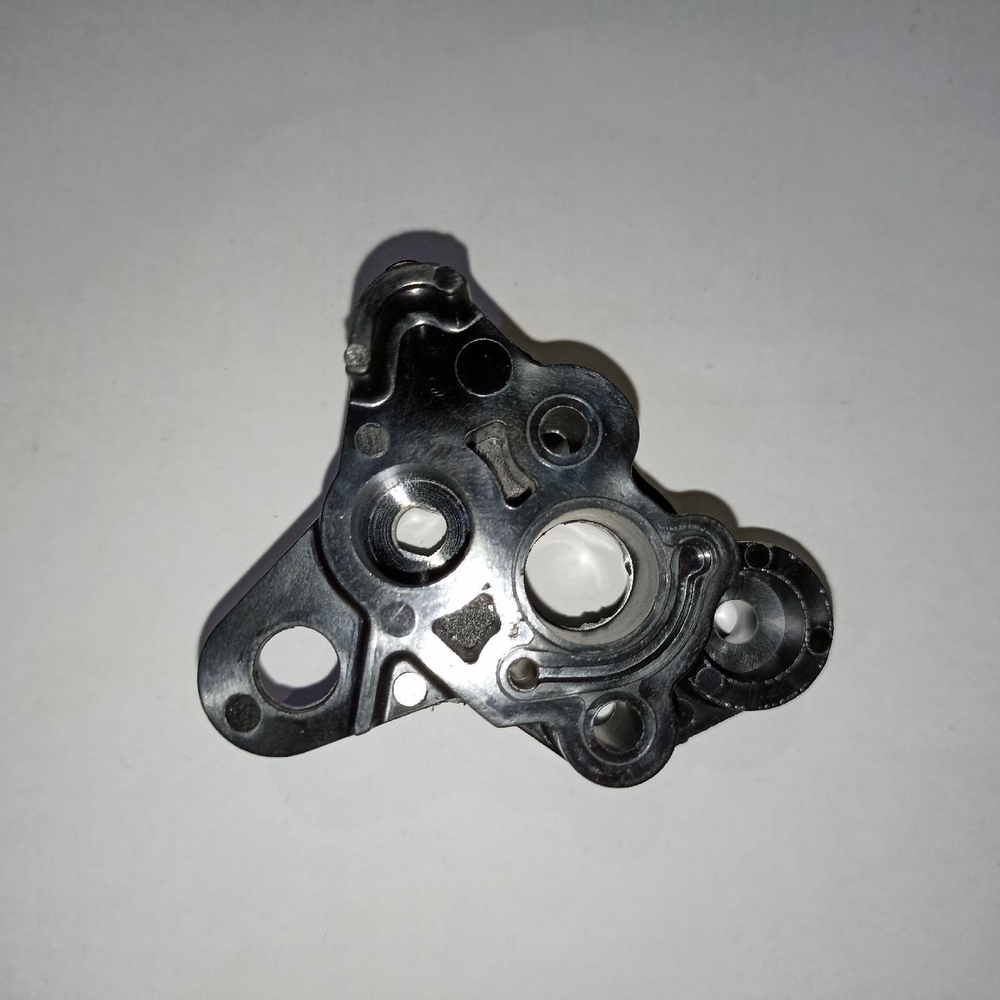 Адаптер карбюратора бензотриммера ВС H-128R Husqvarna