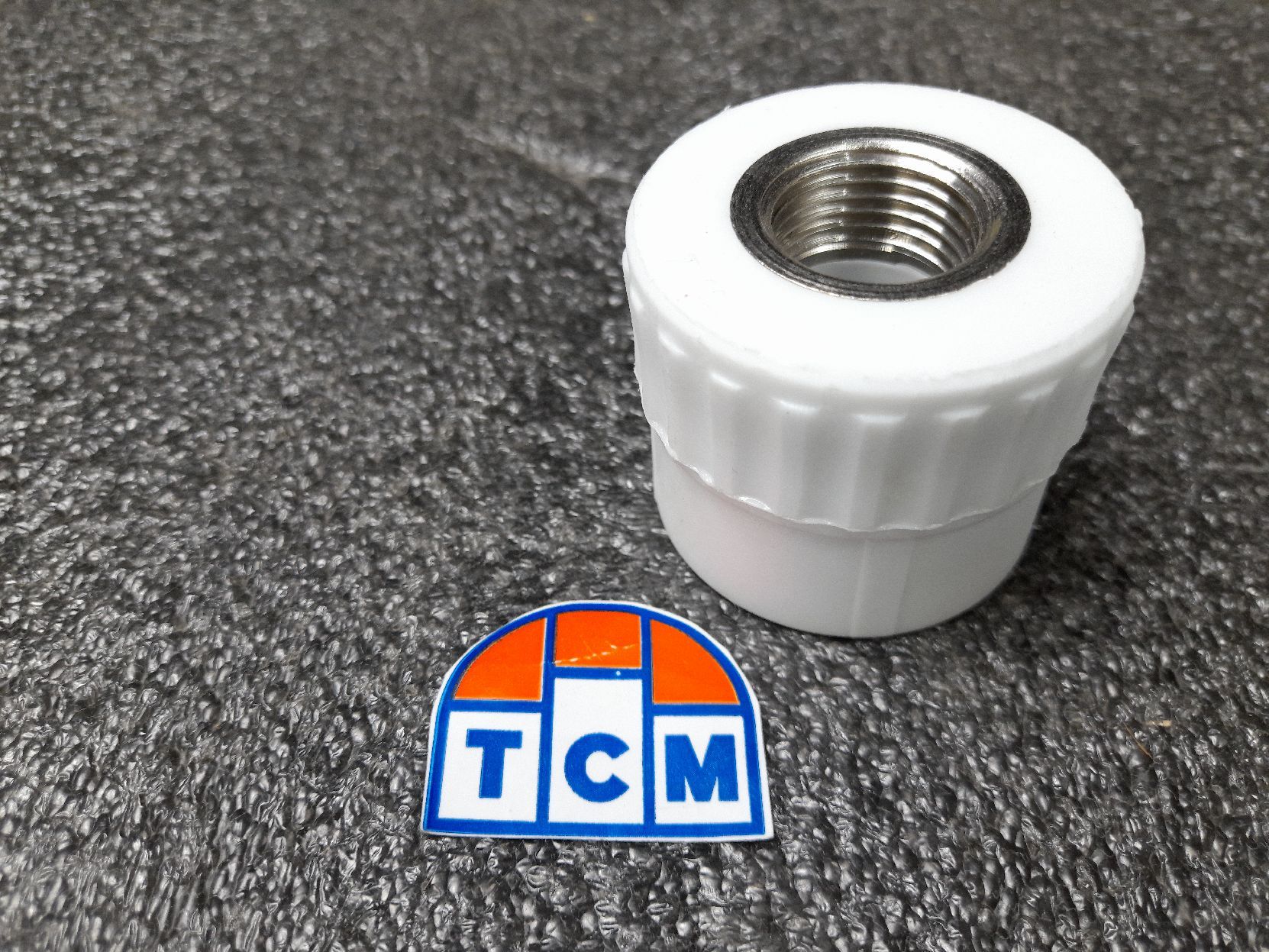 Муфта переходная с внутренней резьбой 32 x 1/2" (80/20) (Valfex)