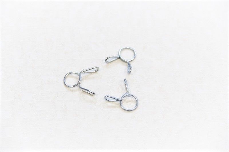 Хомут самозажимной для бензошланга