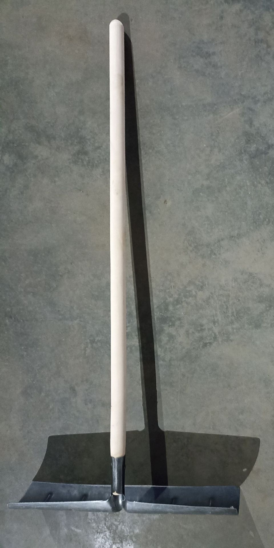 Лопата-скребок Универсальная S60 из рельсовой стали 140*600 мм