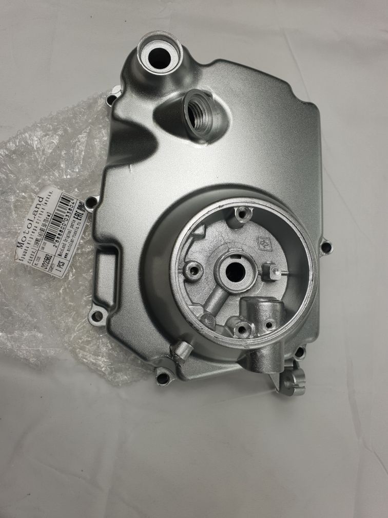 Крышка картера правая 139FMB,147FMH 50-70см3 (механ. сцепл.)