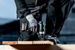 Шуруповерт аккумуляторный Metabo PowerMaxx BS 12 2х2.0 Ач LiIon