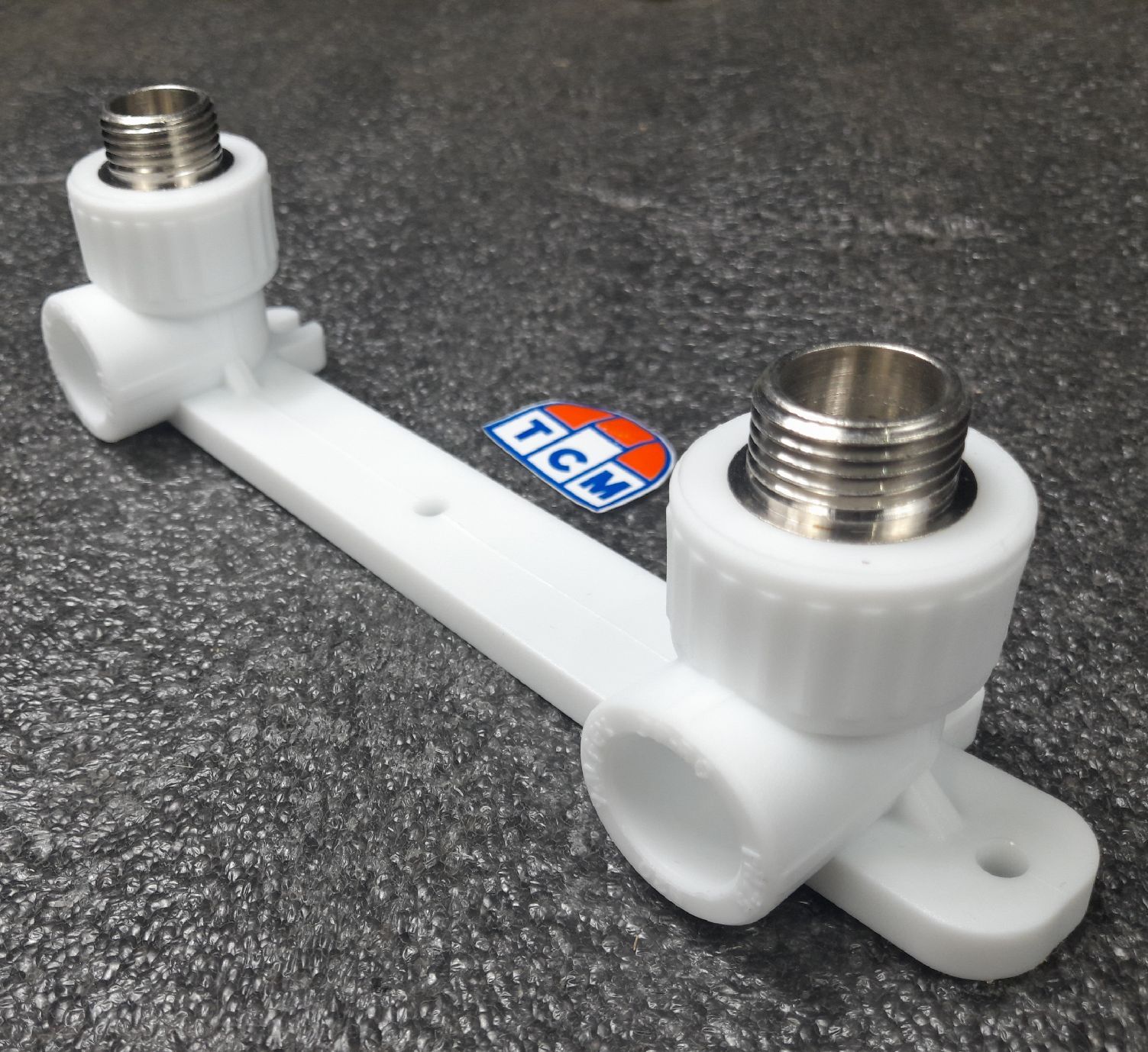 Комплект настенный для смесителя 20х1/2" н. р. (20/5) (Valfex)