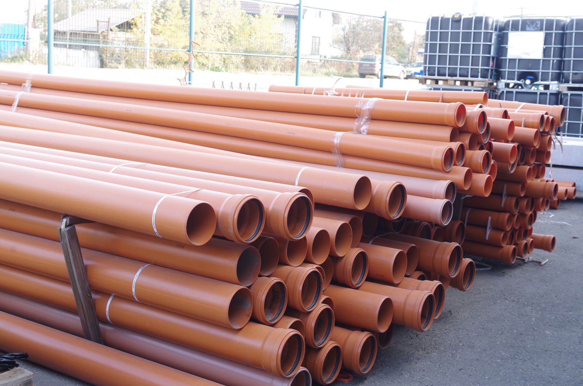 Труба НПВХ D-160х4,9мм L-1000 SN/4 (НК)