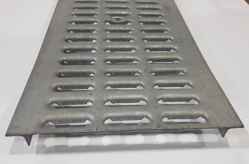 Решетка штампованная, оцинкованная сталь Gidrolica 1000*240*30мм, DN200, кл. А15