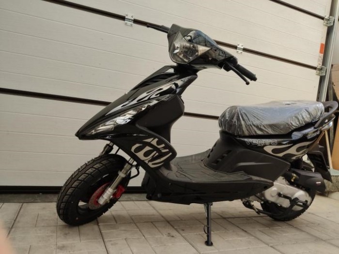 Скутер VENTO CORSA 49 cc (150)  сигнализация Черный 