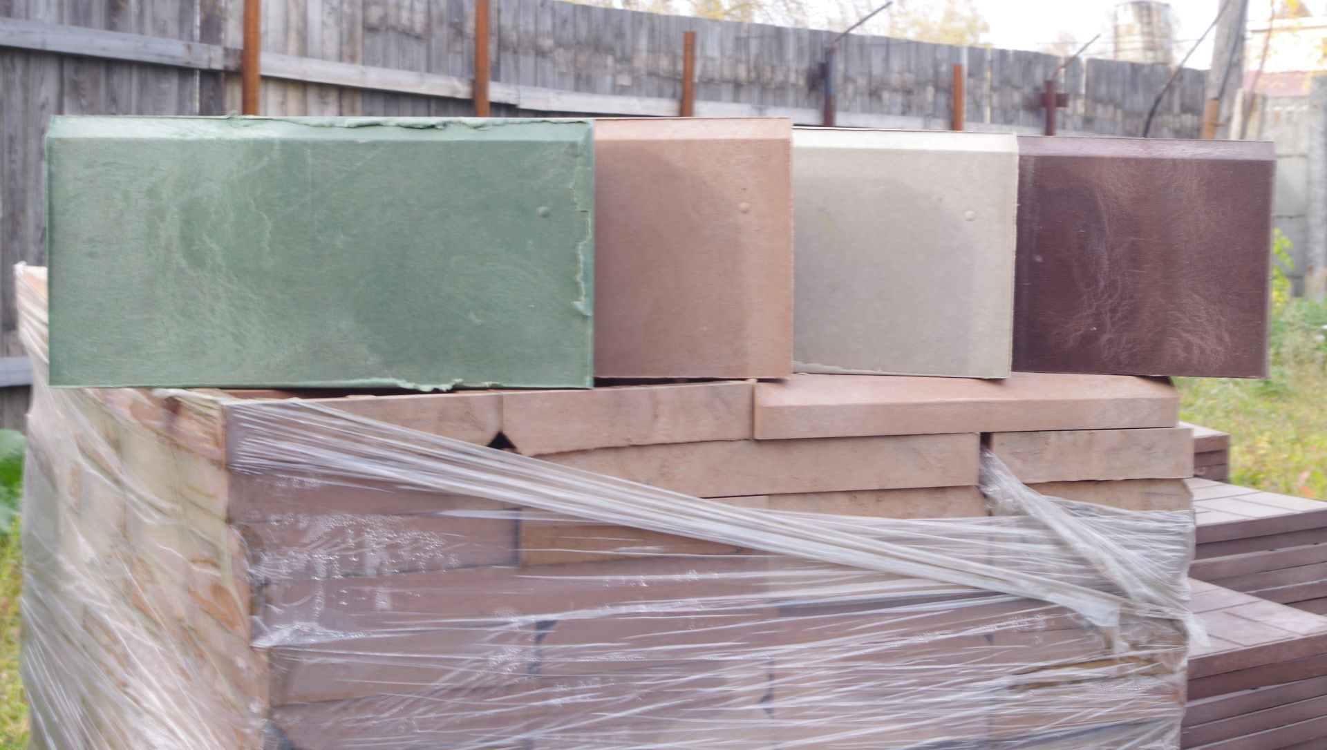 Бордюр тротуарный 50*250*500мм Красный