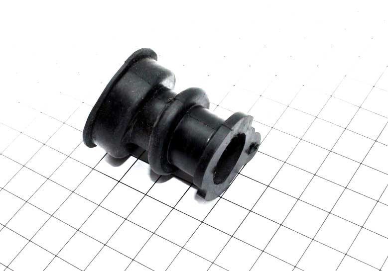 Патрубок для бензопилы Stihl 250 (колено)