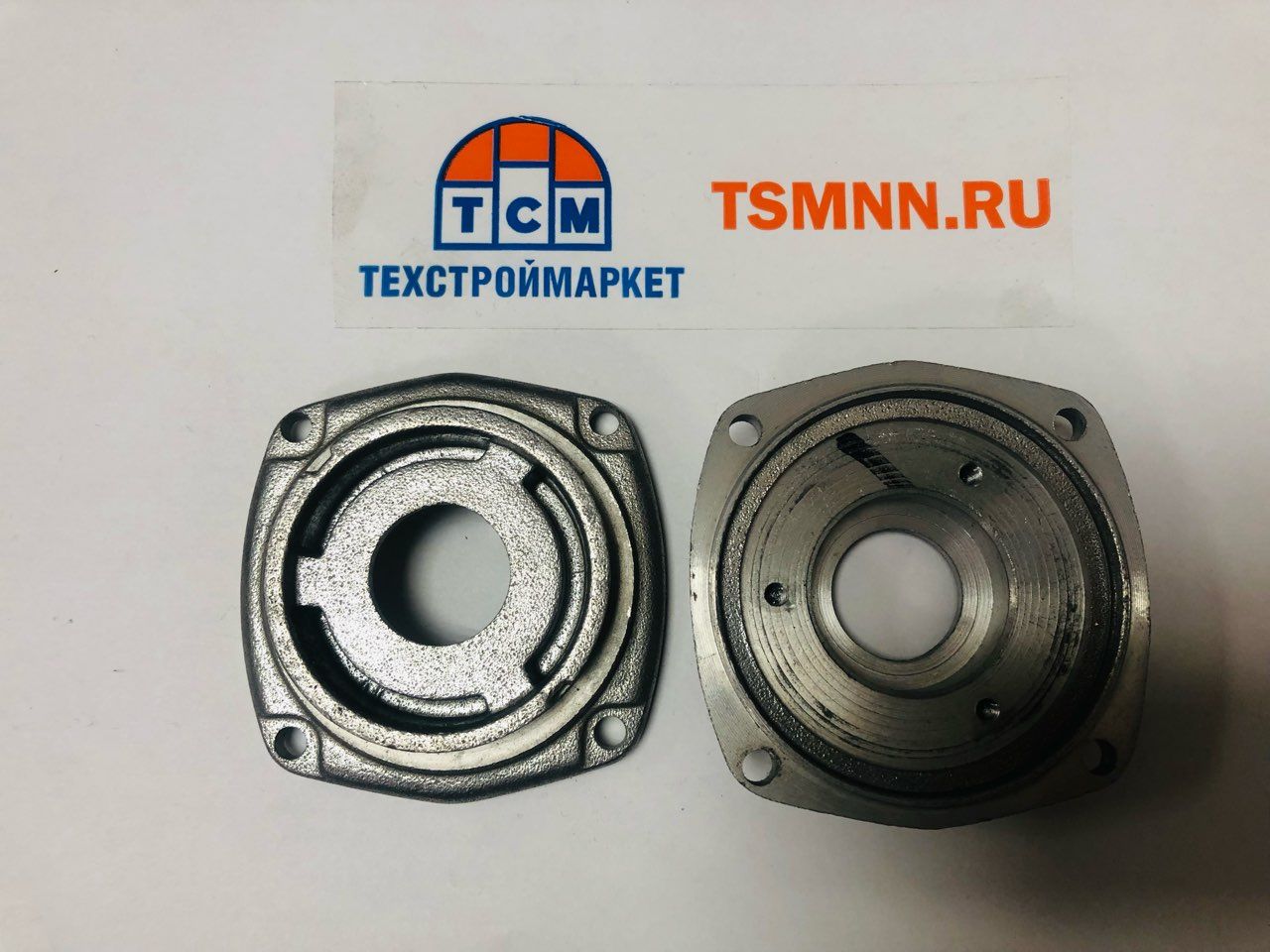 Крышка редуктора УШМ-150/1300 Интерскол