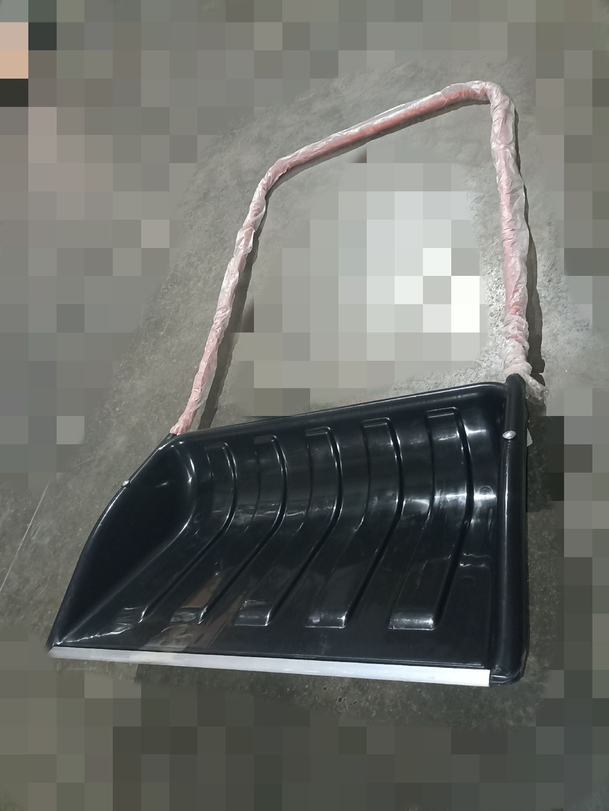 Скрепер пластмассовый с ал/ планкой черный с цветн/обрезинен. П-ручкой(700*465*1470)(Пилатус)