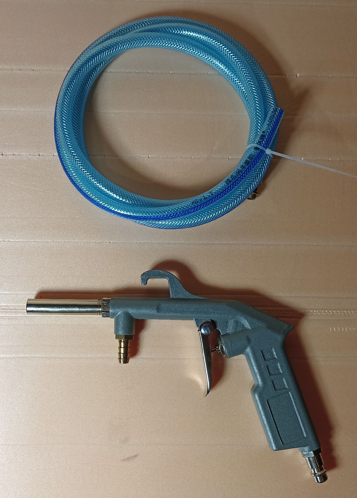 Пистолет пневмопескоструйный  с шлангом BGSB 166B для возд. компрессора  8атм, 300л/мин., длина сопла 10 мм,