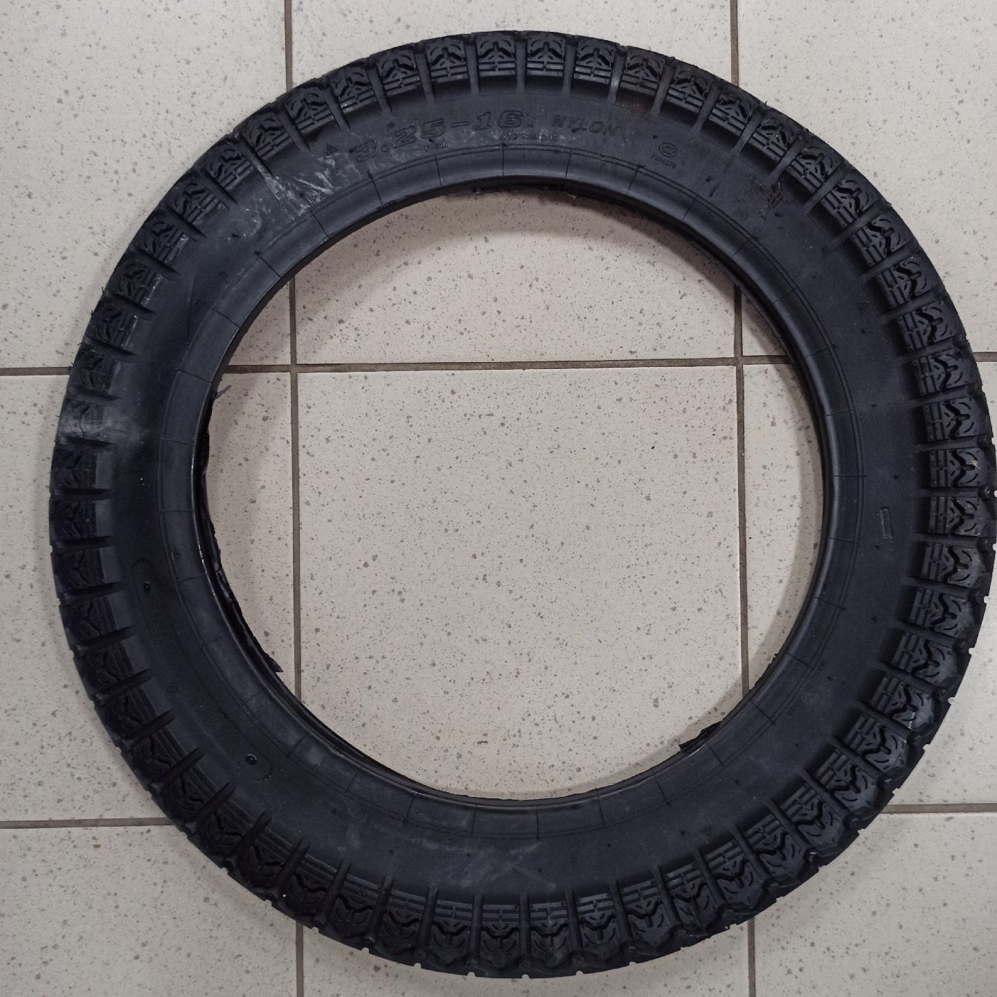 Покрышка мото 16" 3,25-16 F-516 (BosenTire)