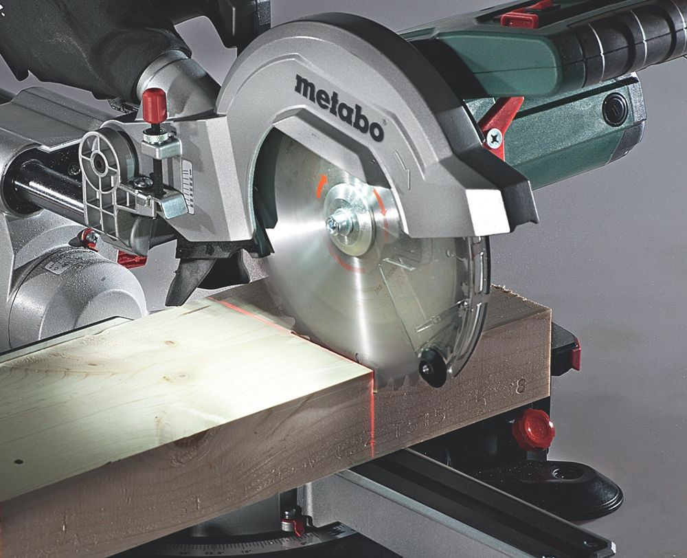 Торцовочная пила Metabo KGS 254 M ,1800Вт