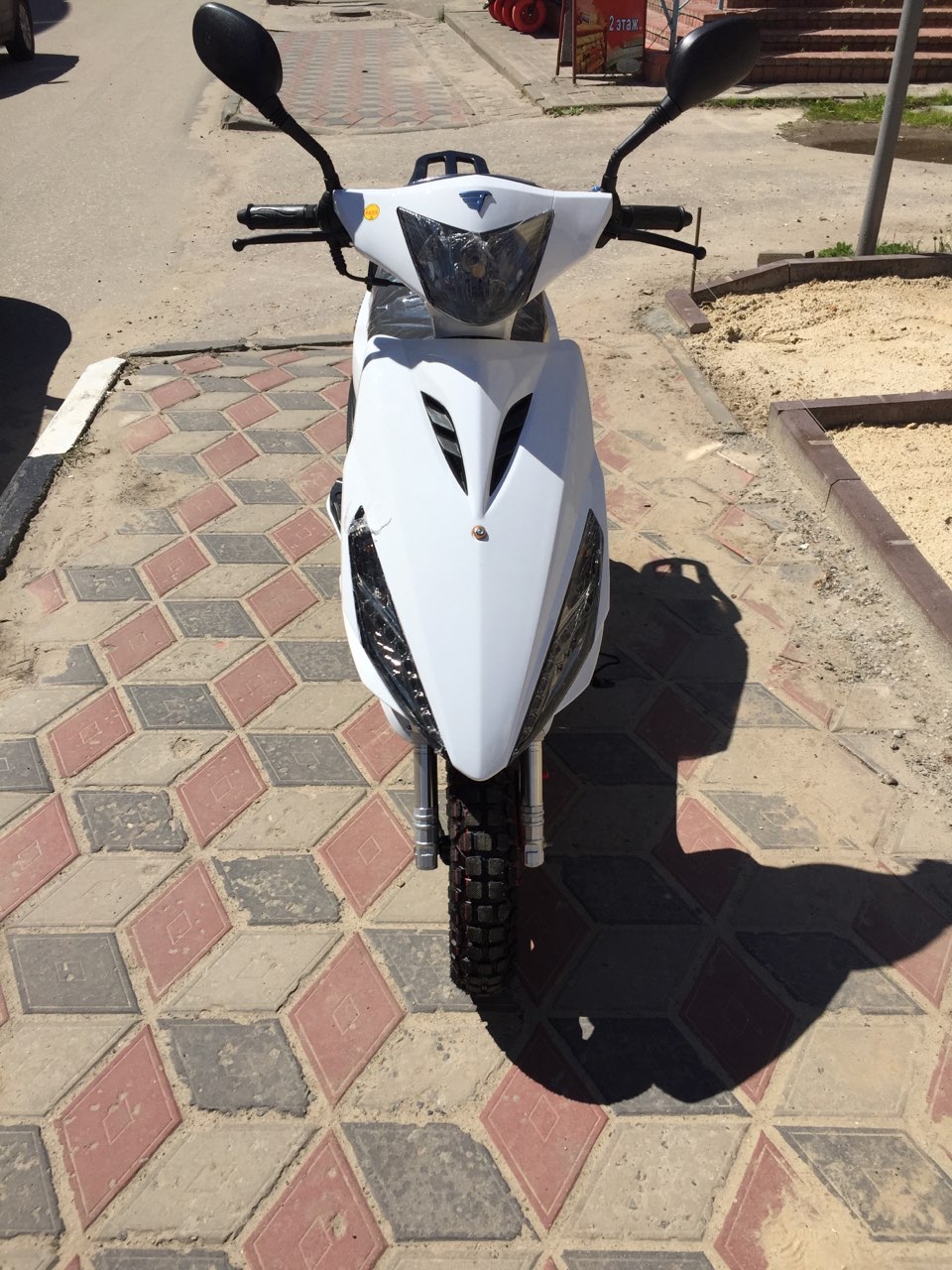 Скутер VENTO CORSA 49 cc (150)  сигнализация Белый