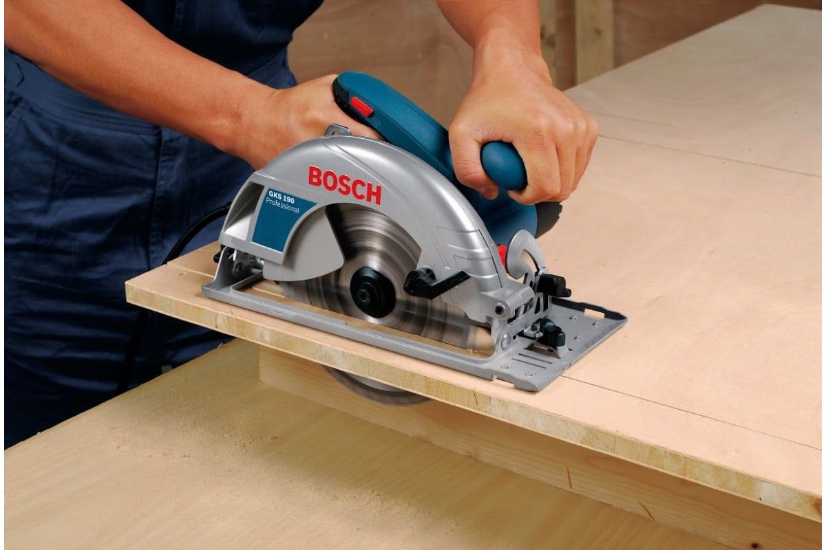 Пила дисковая электрическая Bosch GKS190